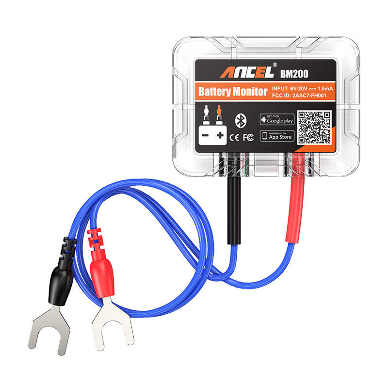 Un monitor batteria Ancel BM200 in custodia trasparente, collegato a cavi blu con terminali ad anello.
