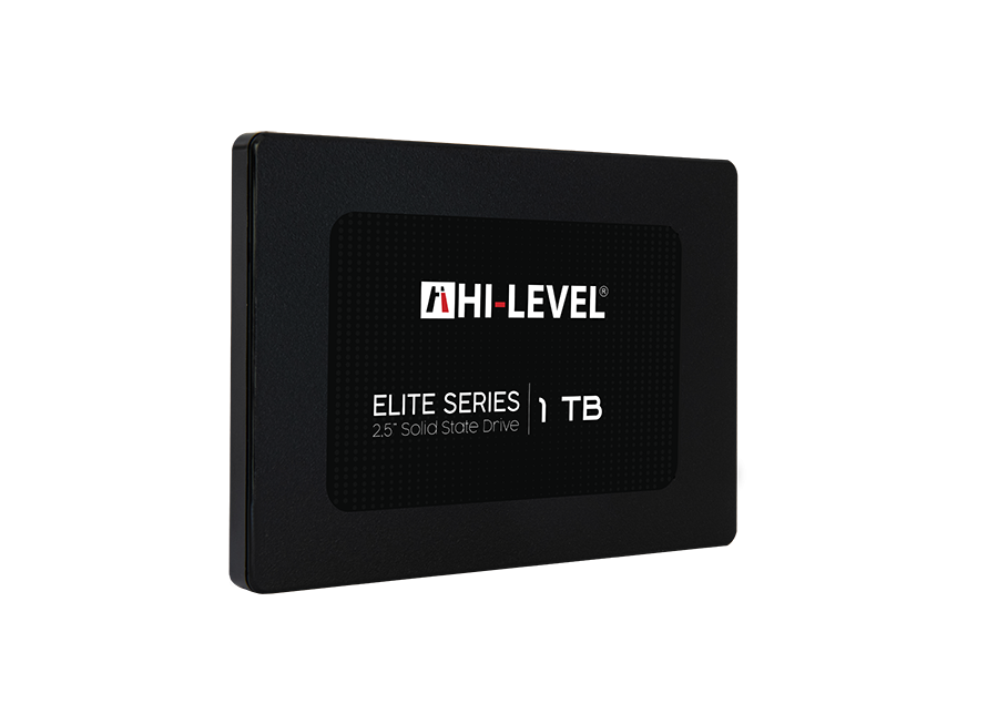 Siyah arka plan önünde siyah renkli Hi-Level Elite Series 1 TB 2.5 inç Katı Hal Sürücüsü.