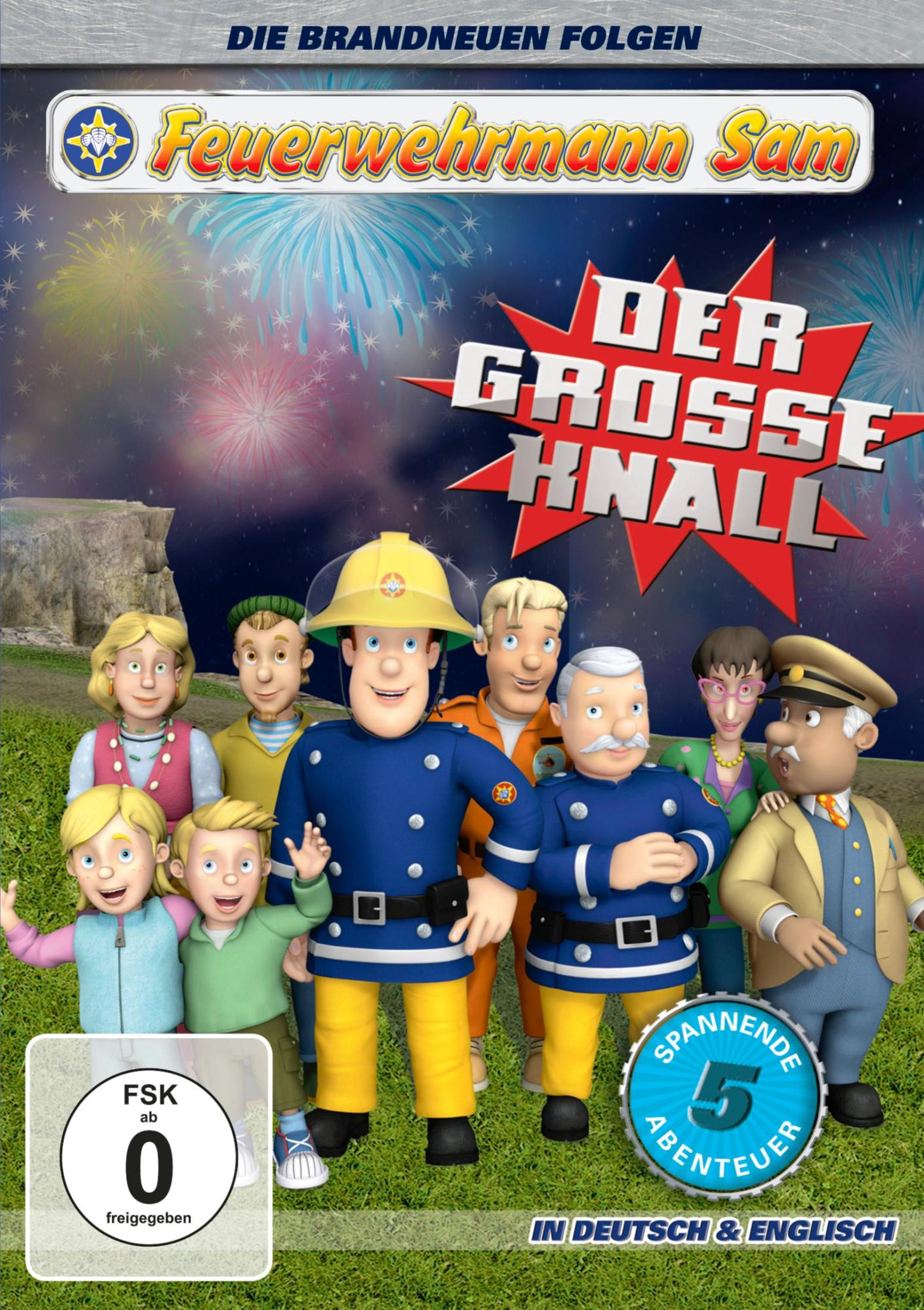 Feuerwehrmann Sam und Freunde stehen lächelnd auf einem grünen Hügel im nächtlichen Feuerwerk.