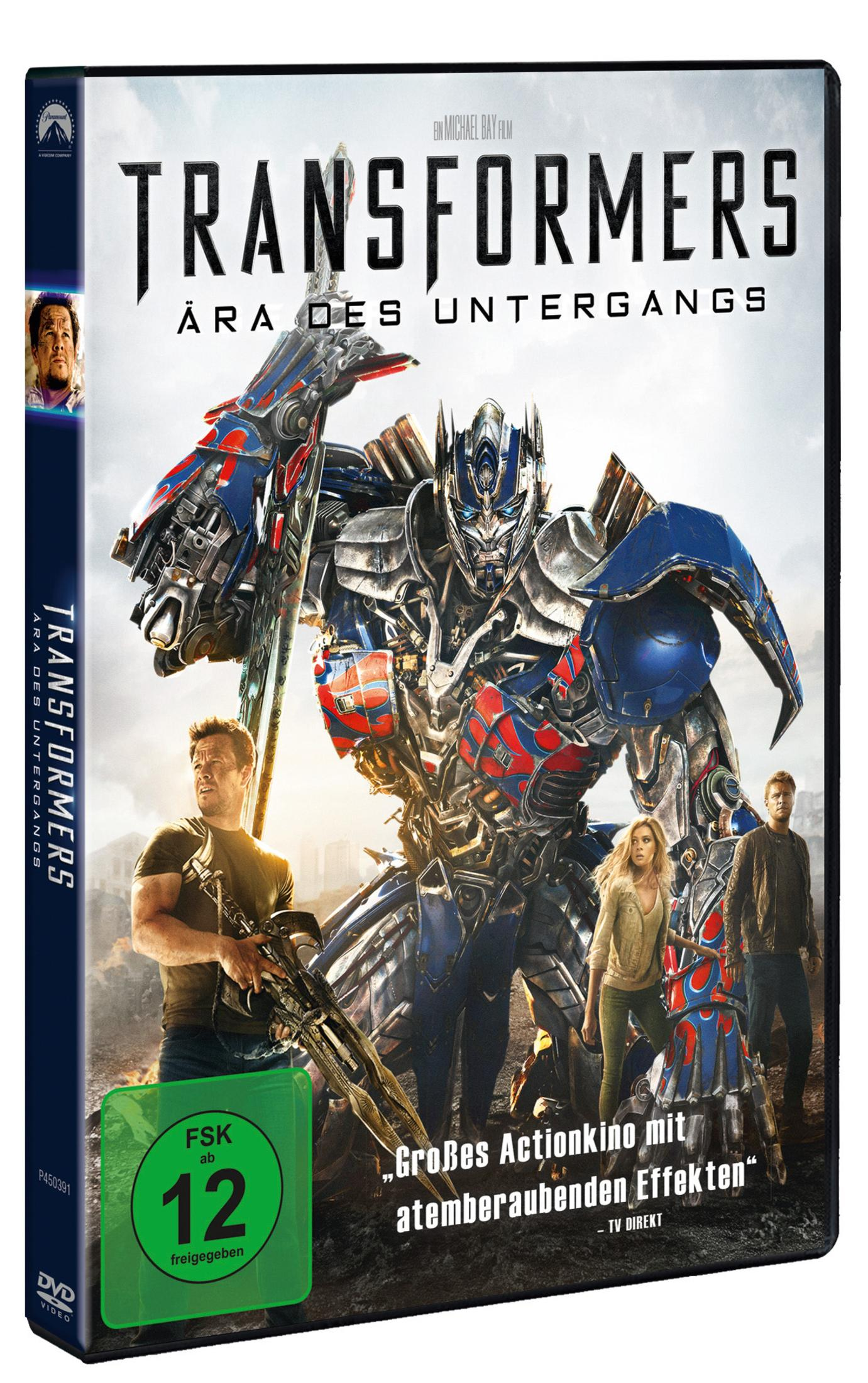 DVD-Cover von Transformers Ära des Untergangs mit Optimus Prime und drei Menschen vor einer zerstörten Stadt.