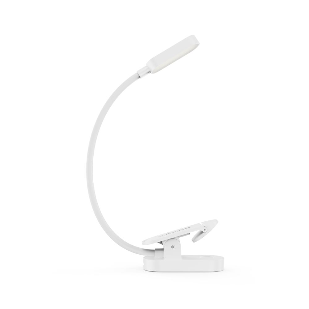 Eine weiße LED-Klemmtischlampe mit flexiblem Schwanenhals, isoliert auf weißem Hintergrund.