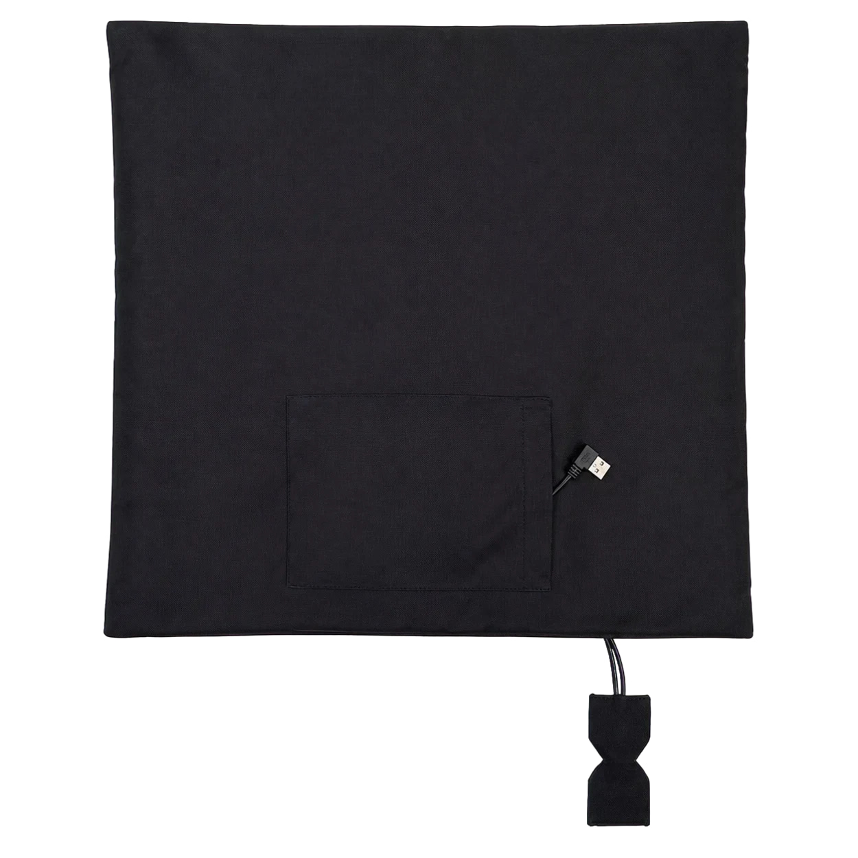 Ein quadratisches schwarzes Kissen mit einer Fronttasche und einem USB-Kabel, das nach unten herausführt.