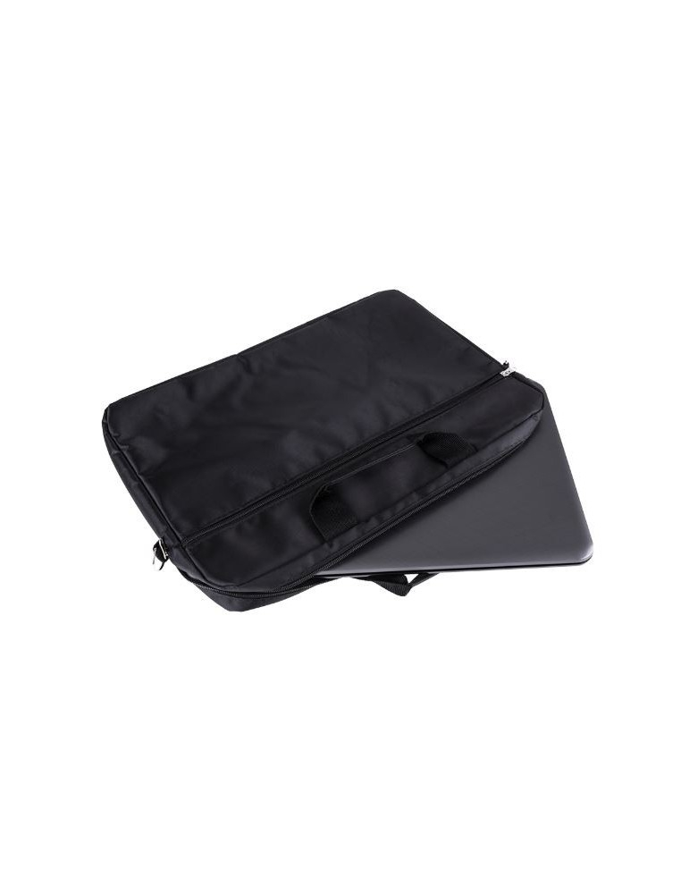 Beyaz arka planda kısmen yerleştirilmiş gri dizüstü bilgisayarla siyah laptop çantası.