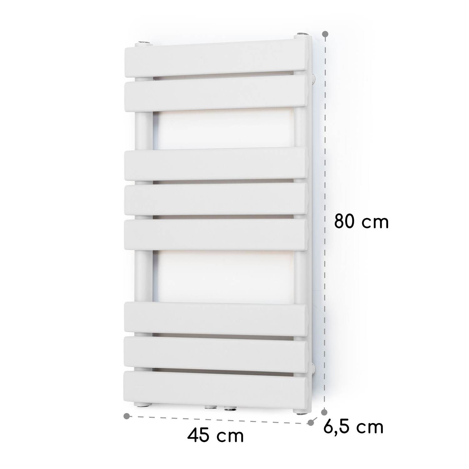 Radiatore scaldasalviette bianco di 80 x 45 x 6,5 cm su sfondo bianco.