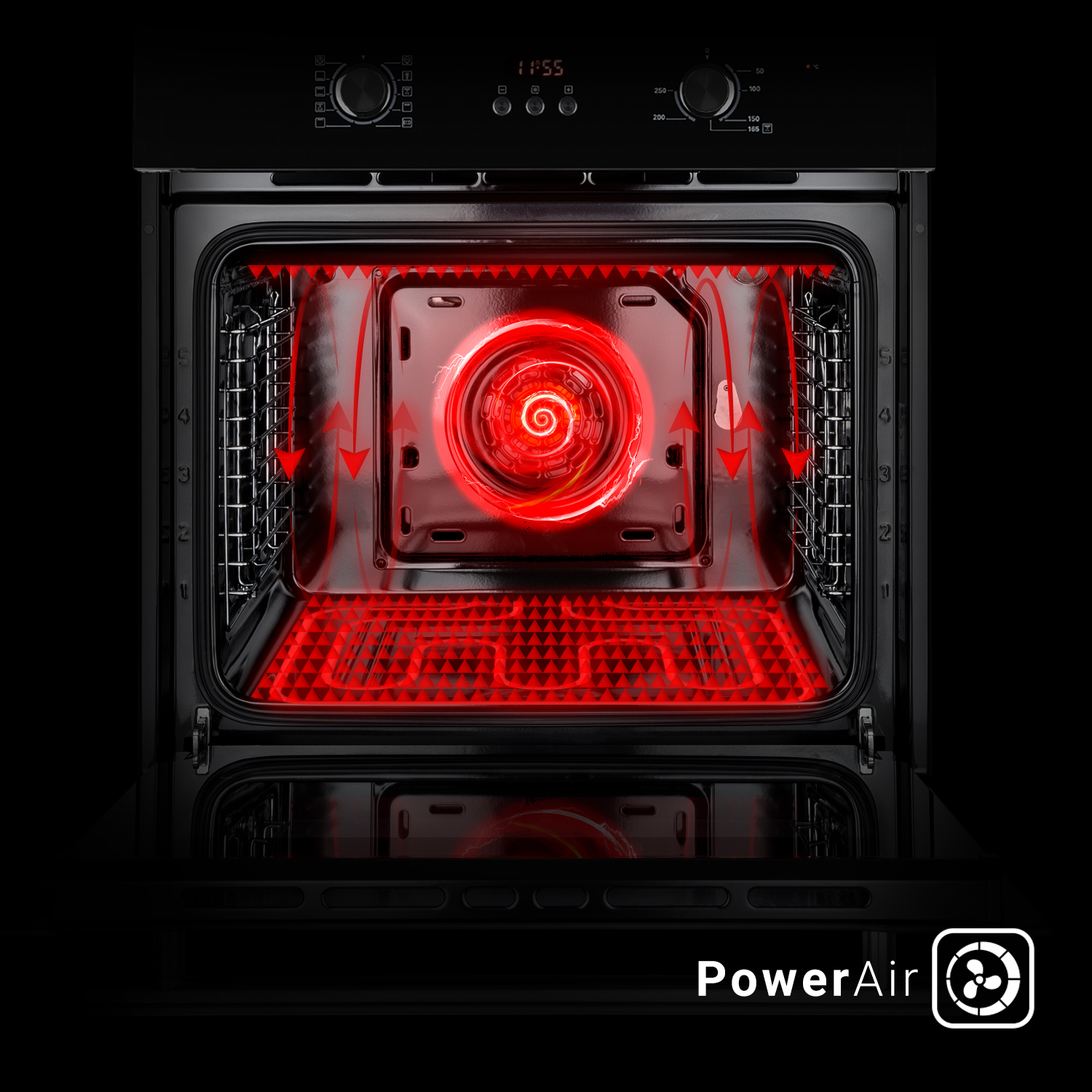 Offener schwarzer Backofen mit rot leuchtendem PowerAir-Heizsystem und Wärmezirkulation.