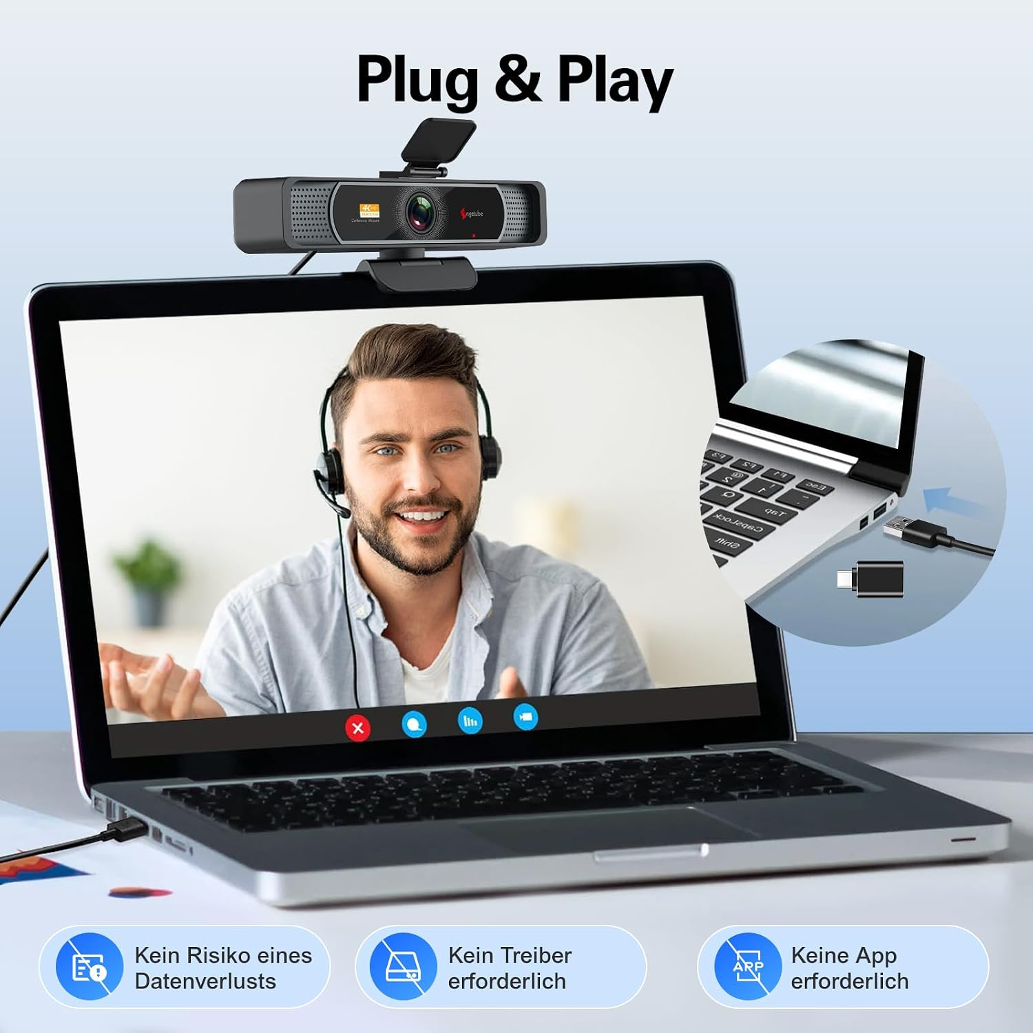 Eine Webcam auf einem Laptop, der einen Mann mit Headset in einem Videoanruf zeigt, mit Plug-and-Play-Symbolen.