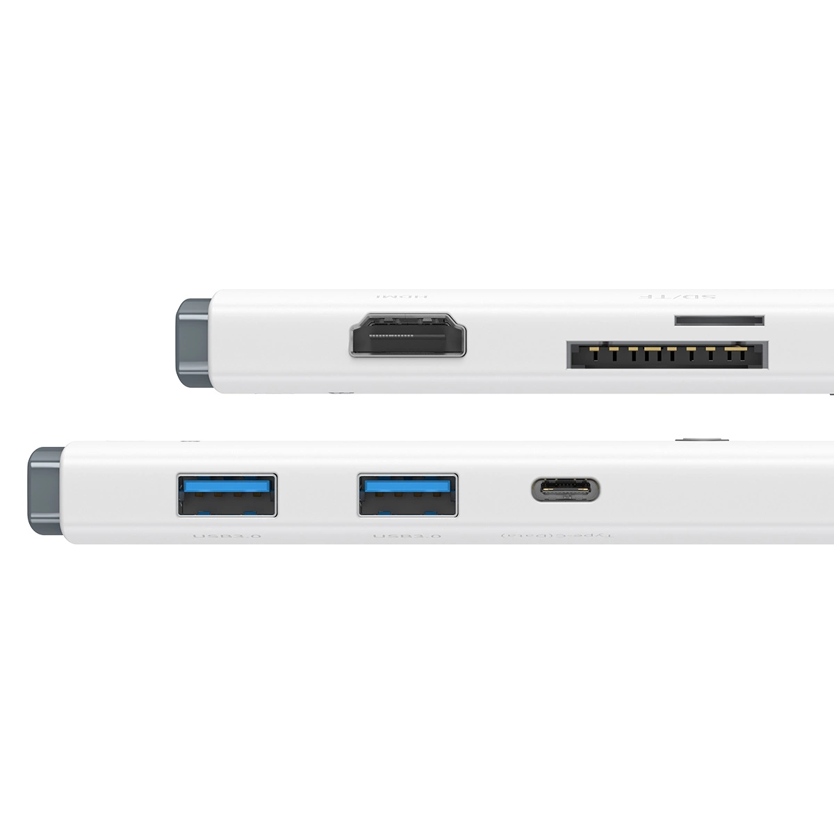 Vista laterale di un hub USB-C bianco con porte HDMI, USB 3.0, scheda SD e USB-C.