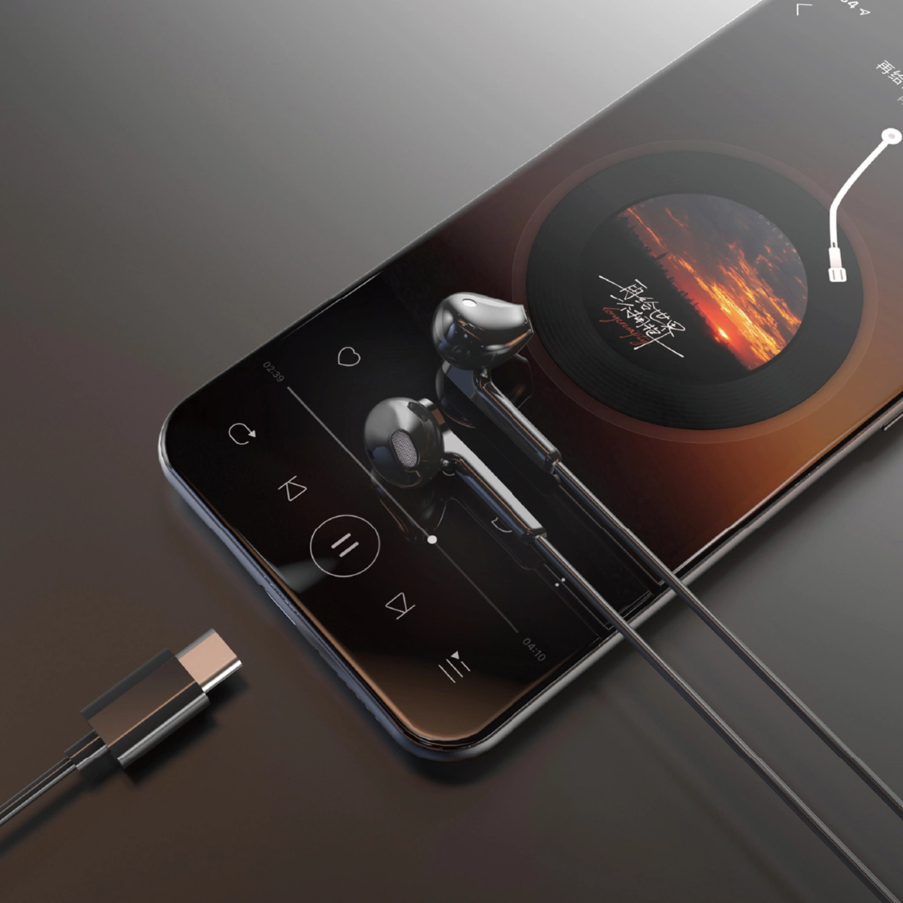 Cuffie in-ear nere lucide poggiate su uno smartphone con app musicale e un connettore USB-C.