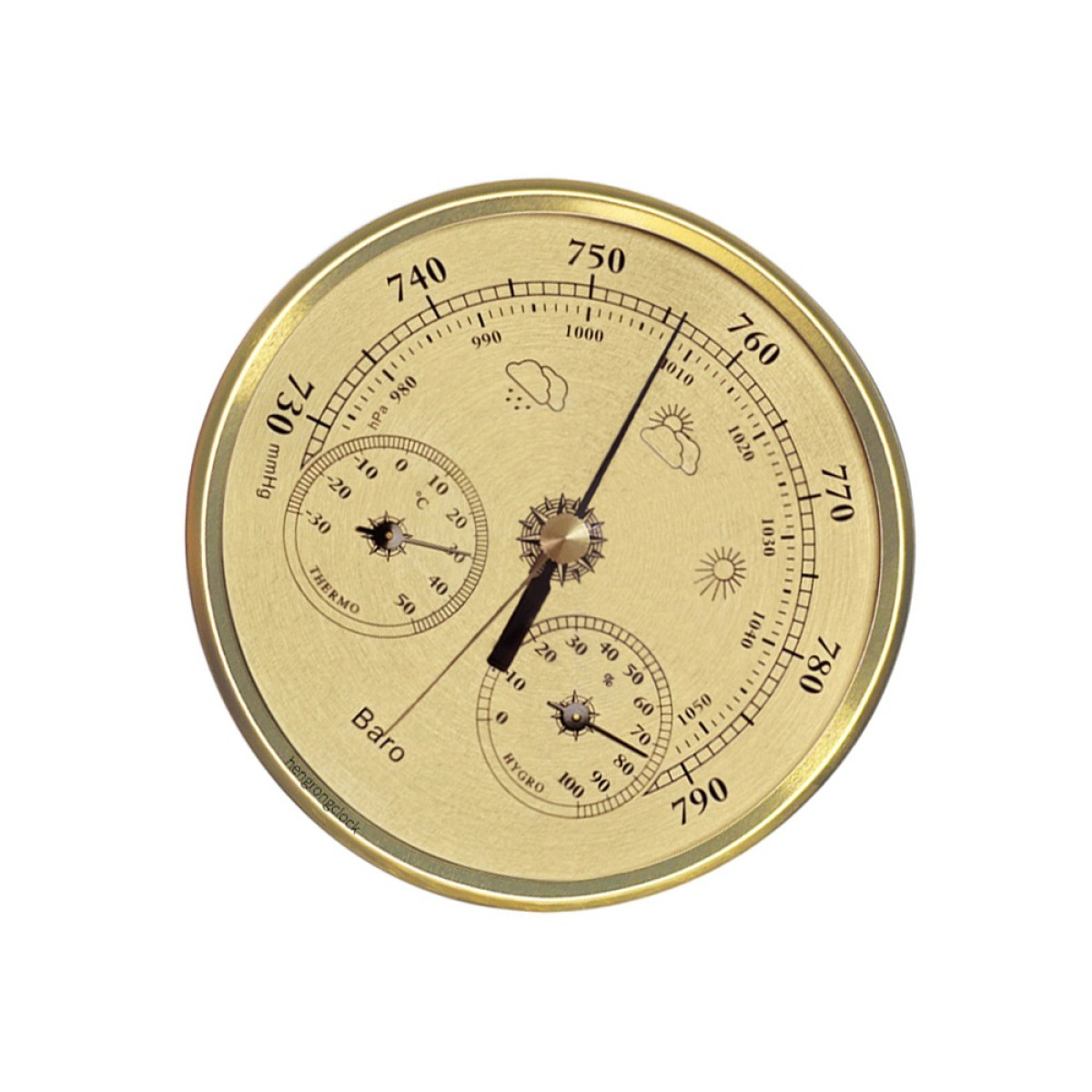 Ein rundes, goldfarbenes Messing-Barometer mit schwarzen Zahlen, Zeigern und Wettersymbolen.