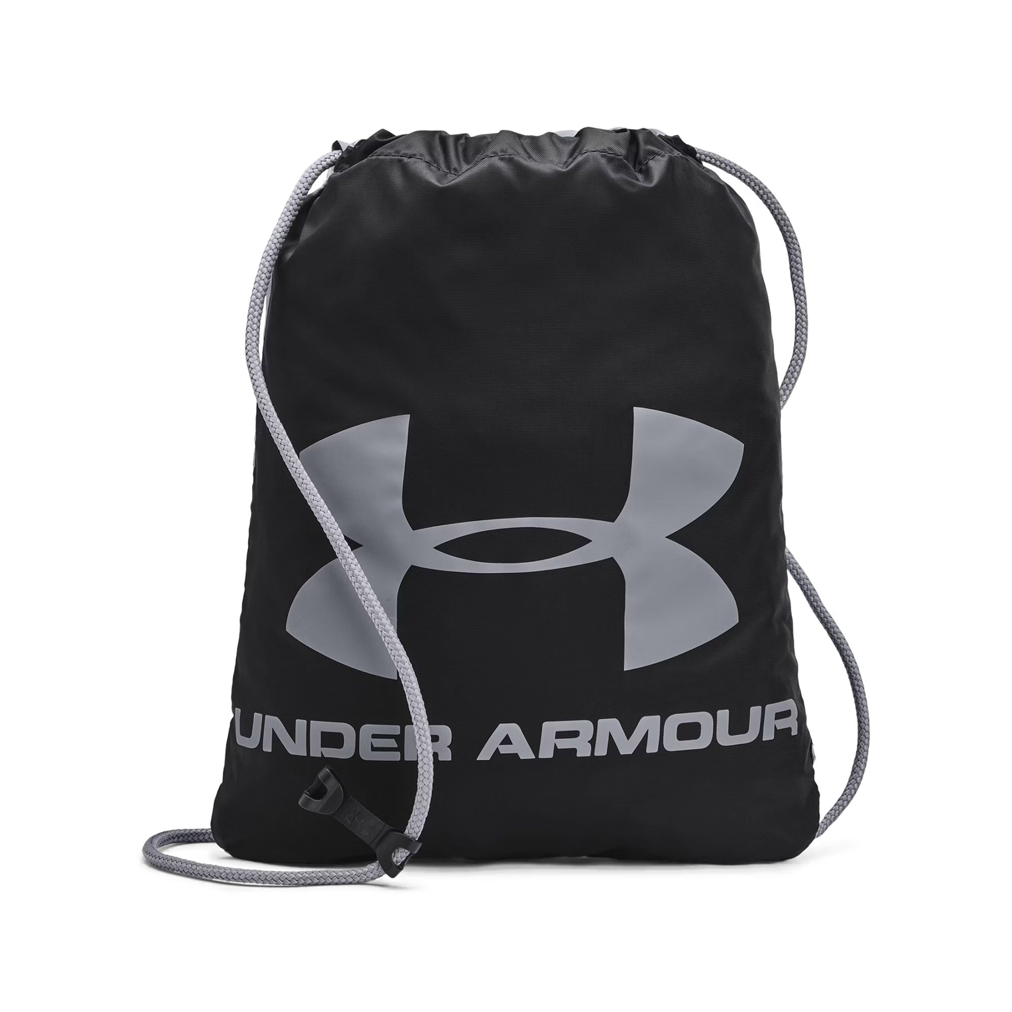 Ein schwarzer Under Armour Turnbeutel mit grauem Logo und Kordeln vor weißem Hintergrund.