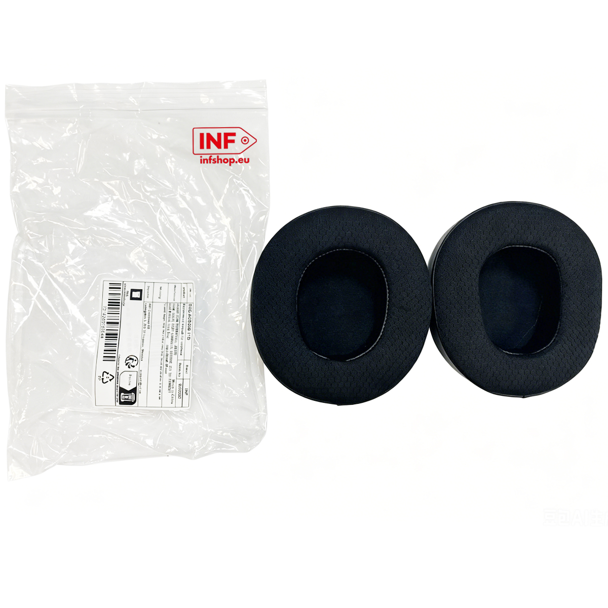 Due cuscinetti neri per cuffie accanto a un sacchetto di plastica con etichetta.
