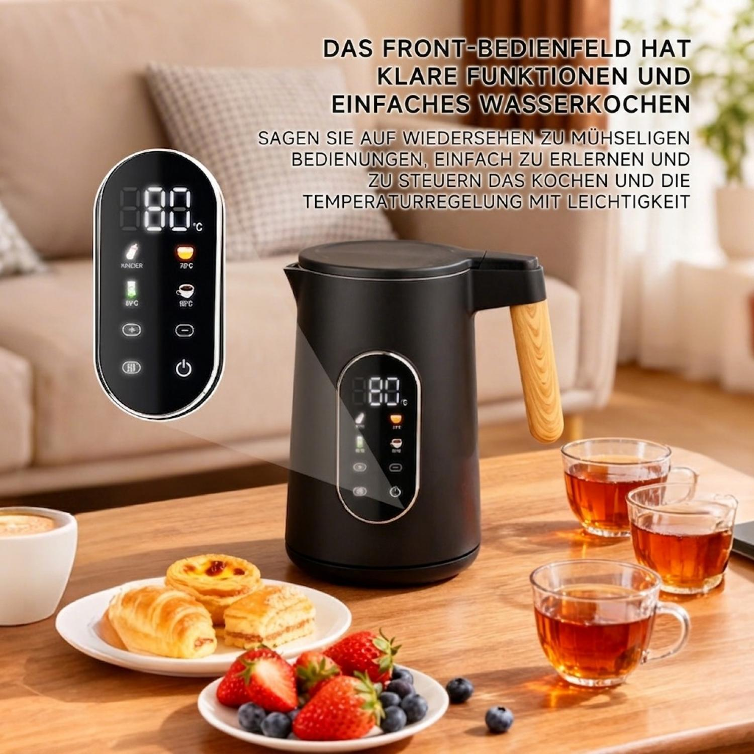 Ein schwarzer Wasserkocher mit Holzgriff auf einem Tisch mit Gebäck, Beeren und Teetassen.