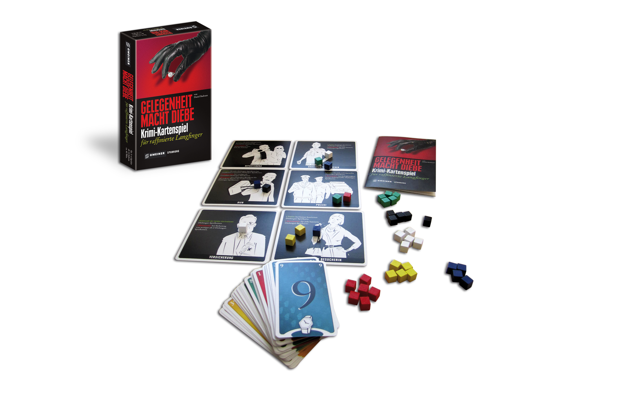 Ein Kartenspiel mit Schachtel, Regelbuch, schwarz-weißen Bildkarten und bunten Holzwürfeln auf weiß.
