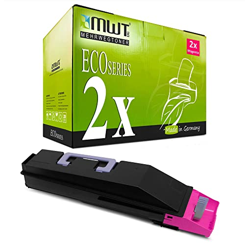 Eine schwarze und magentafarbene Tonerpatrone liegt vor einer grünen und weißen MWT EcoSeries Verpackung.