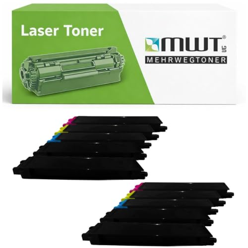 Eine weiße und grüne MWT Laser Toner Box und zwei Sets von Tonerkartuschen auf weißem Hintergrund.