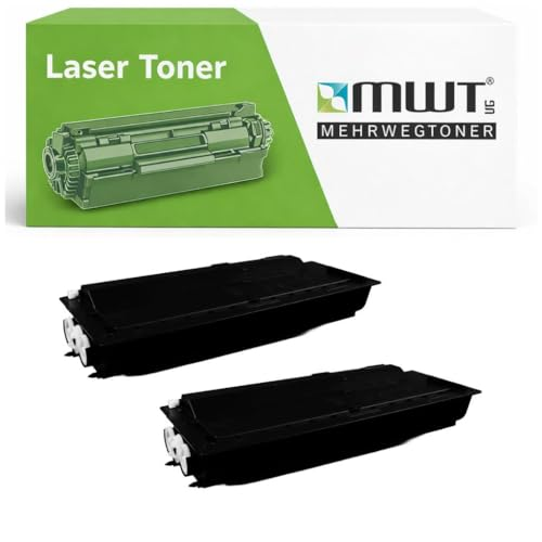 Zwei schwarze Lasertoner-Kartuschen vor einer weißen Verpackung mit grünem MWT-Logo.