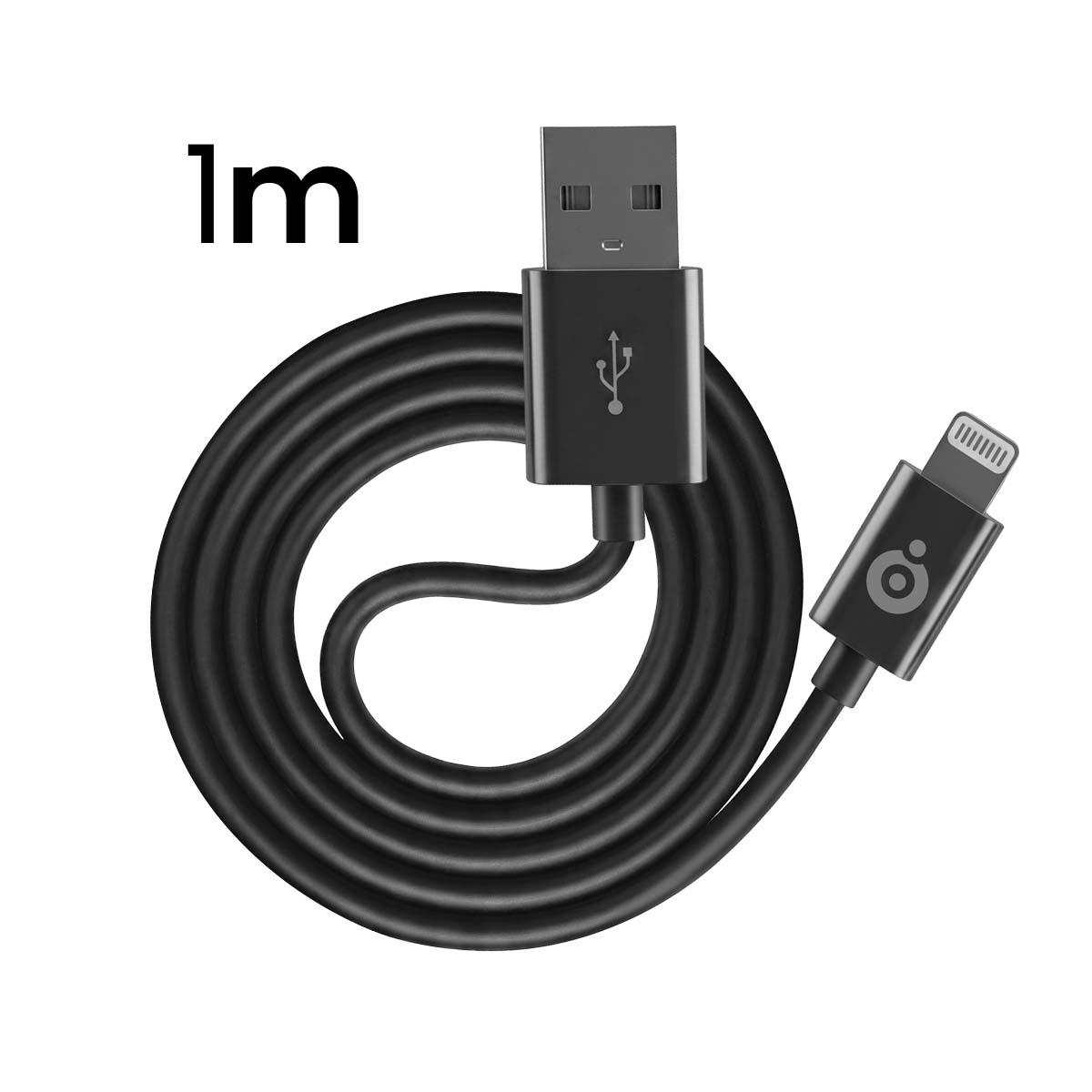 Un cavo da USB-A a Lightning nero arrotolato, etichettato 1m, su sfondo bianco.