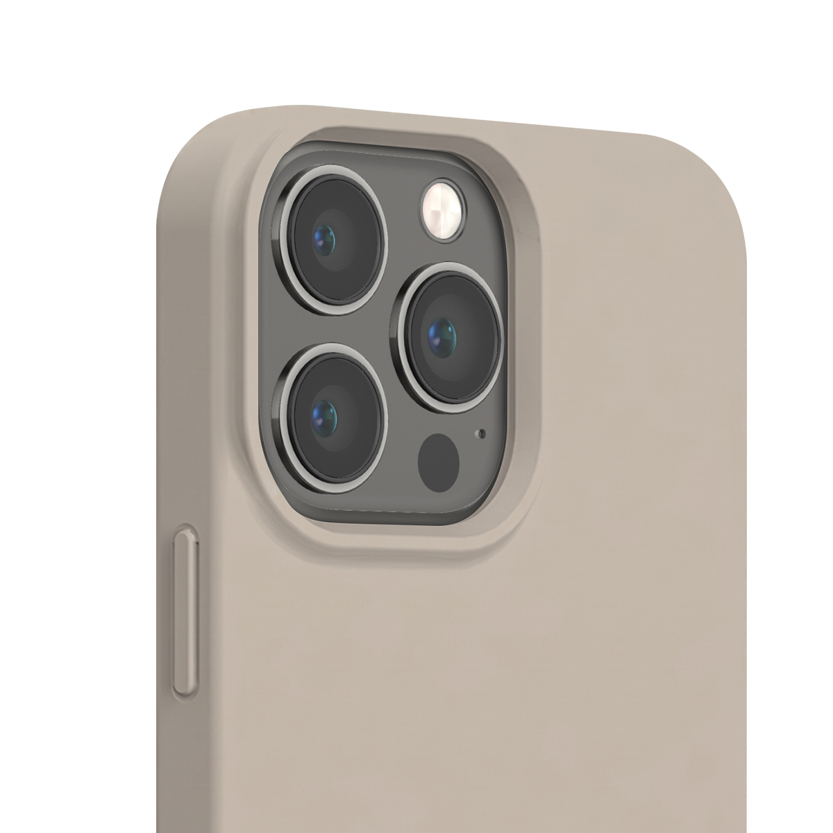 Primo piano della fotocamera posteriore di uno smartphone in una custodia protettiva beige con tre lenti.