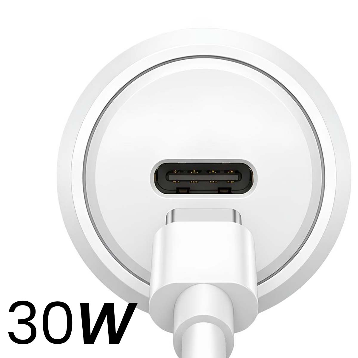 Un caricabatterie USB-C bianco da 30 W visto frontalmente con un cavo bianco collegato.