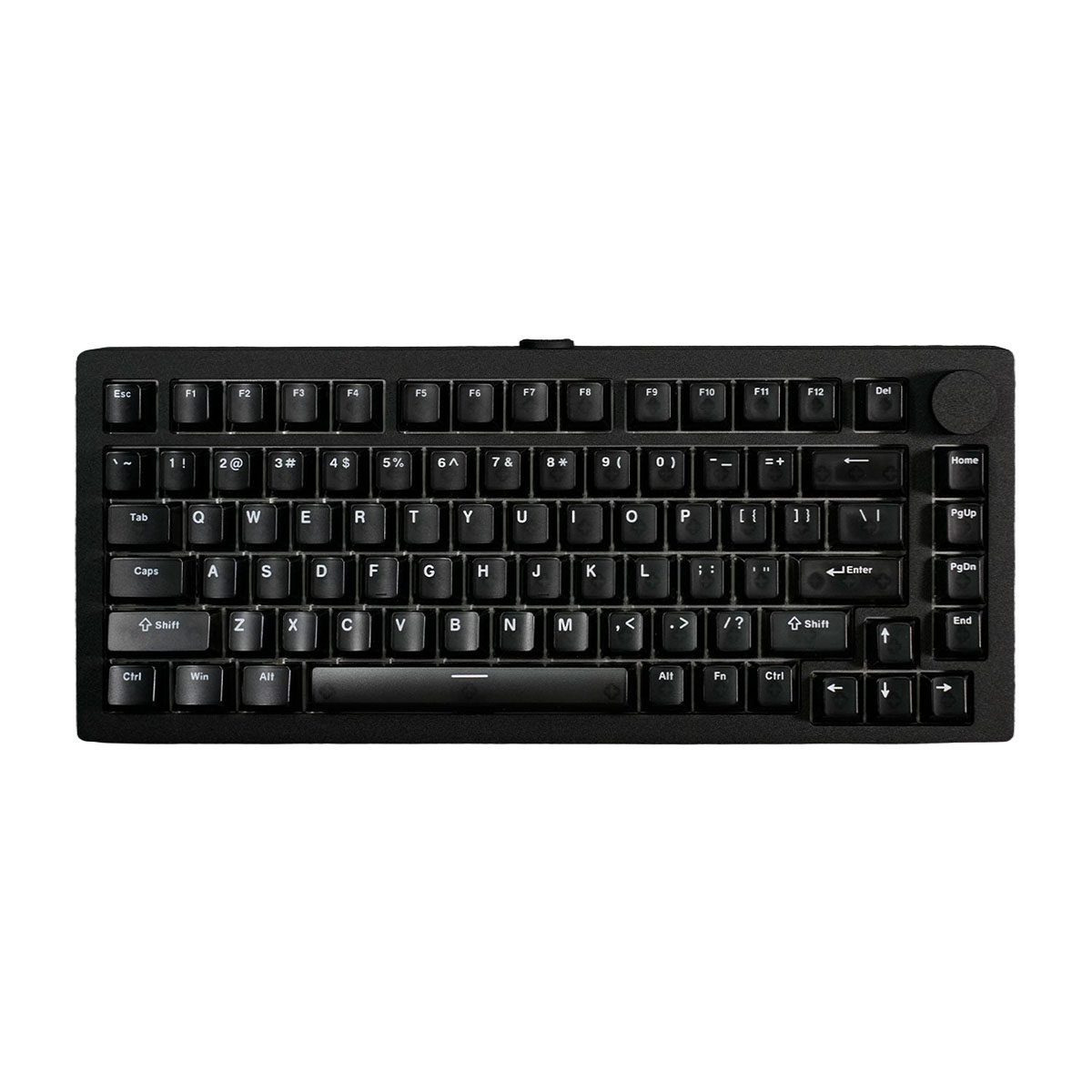 İngilizce QWERTY düzenine ve sağ üst köşede bir kontrol düğmesine sahip kompakt siyah klavye.