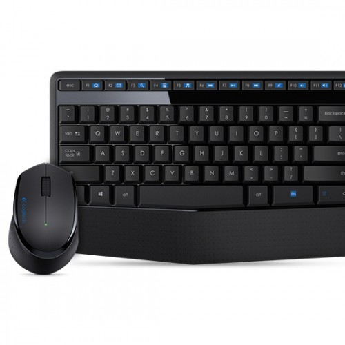 Beyaz arkaplanda siyah kablosuz Logitech klavye ve fare seti.