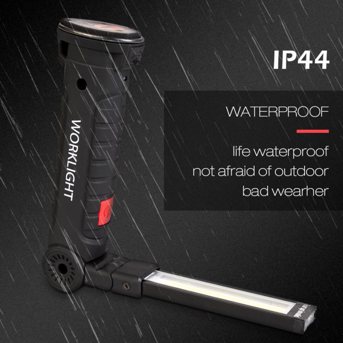 Schwarze Arbeitsleuchte im Regen, IP44 wasserdicht, mit ausklappbarem LED-Lichtstab.