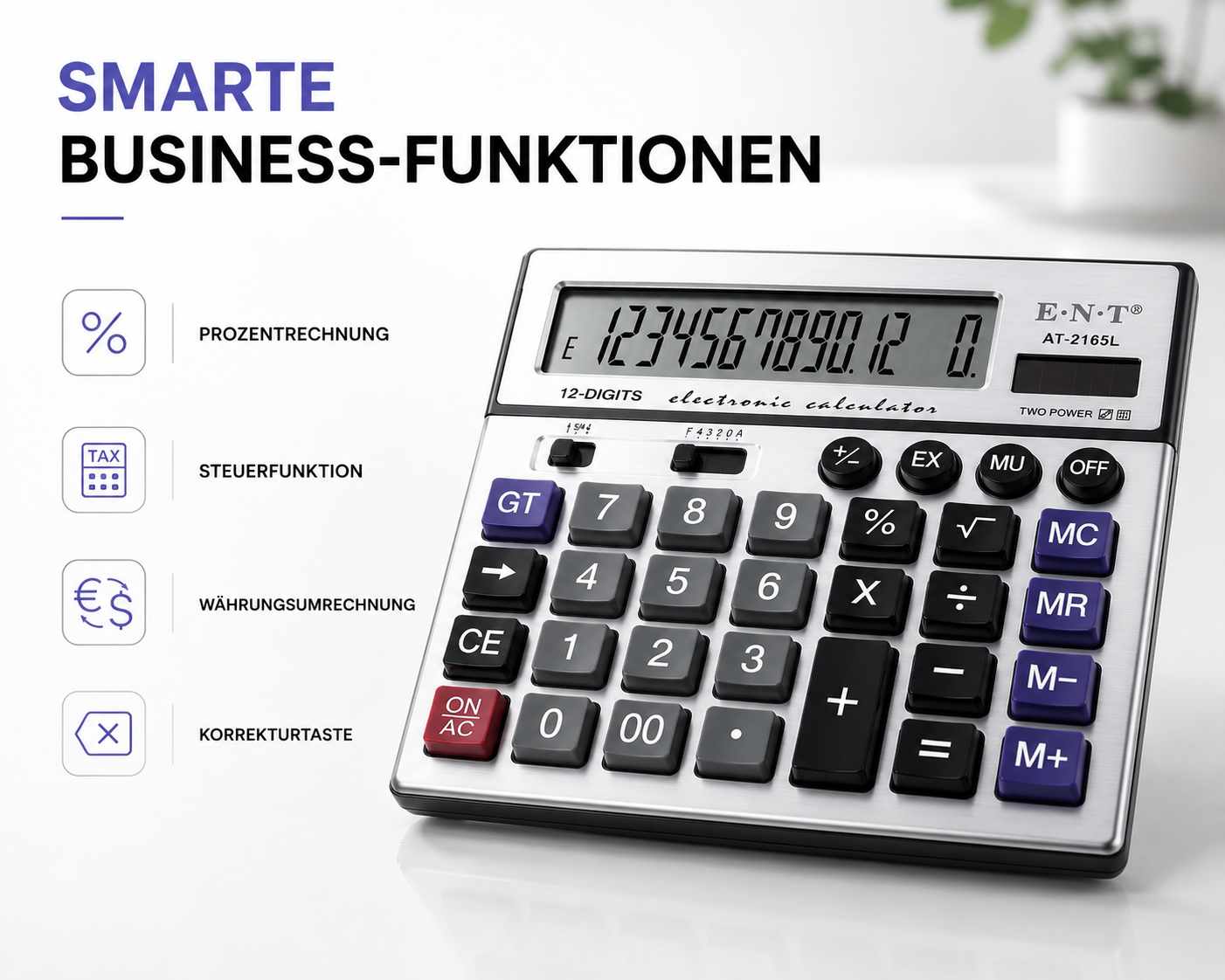 Ein silberner elektronischer Tischrechner mit deutscher Textanzeige links und einer Zimmerpflanze im Hintergrund.