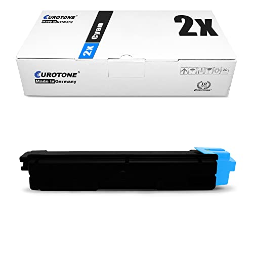 Eine weiße Eurotone-Verpackung für Cyan-Toner mit der Aufschrift 2x und ein einzelner schwarzer Toner mit blauen Kanten.