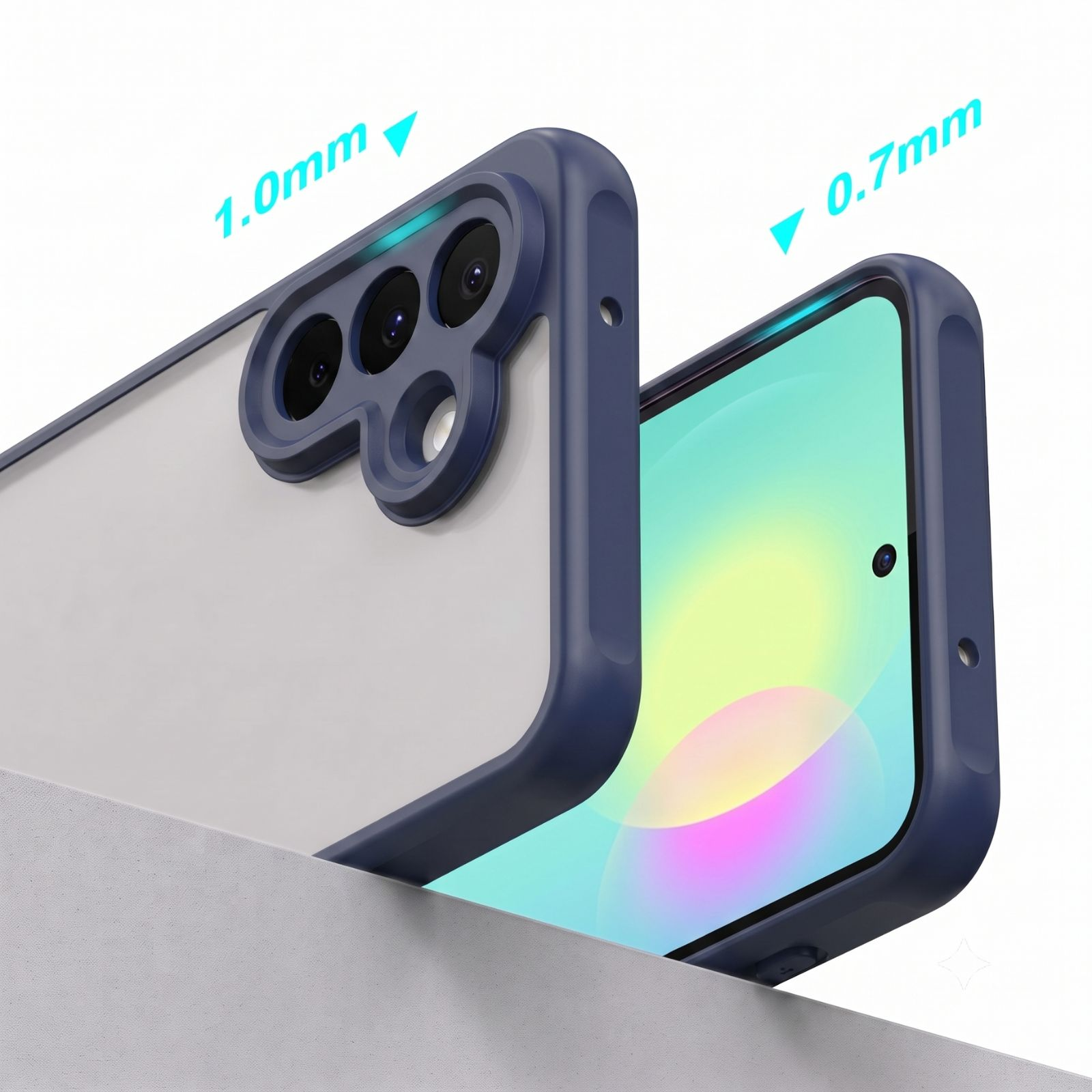 Smartphone in blauem Etui mit 1.0mm Kamera- und 0.7mm Display-Erhöhung.