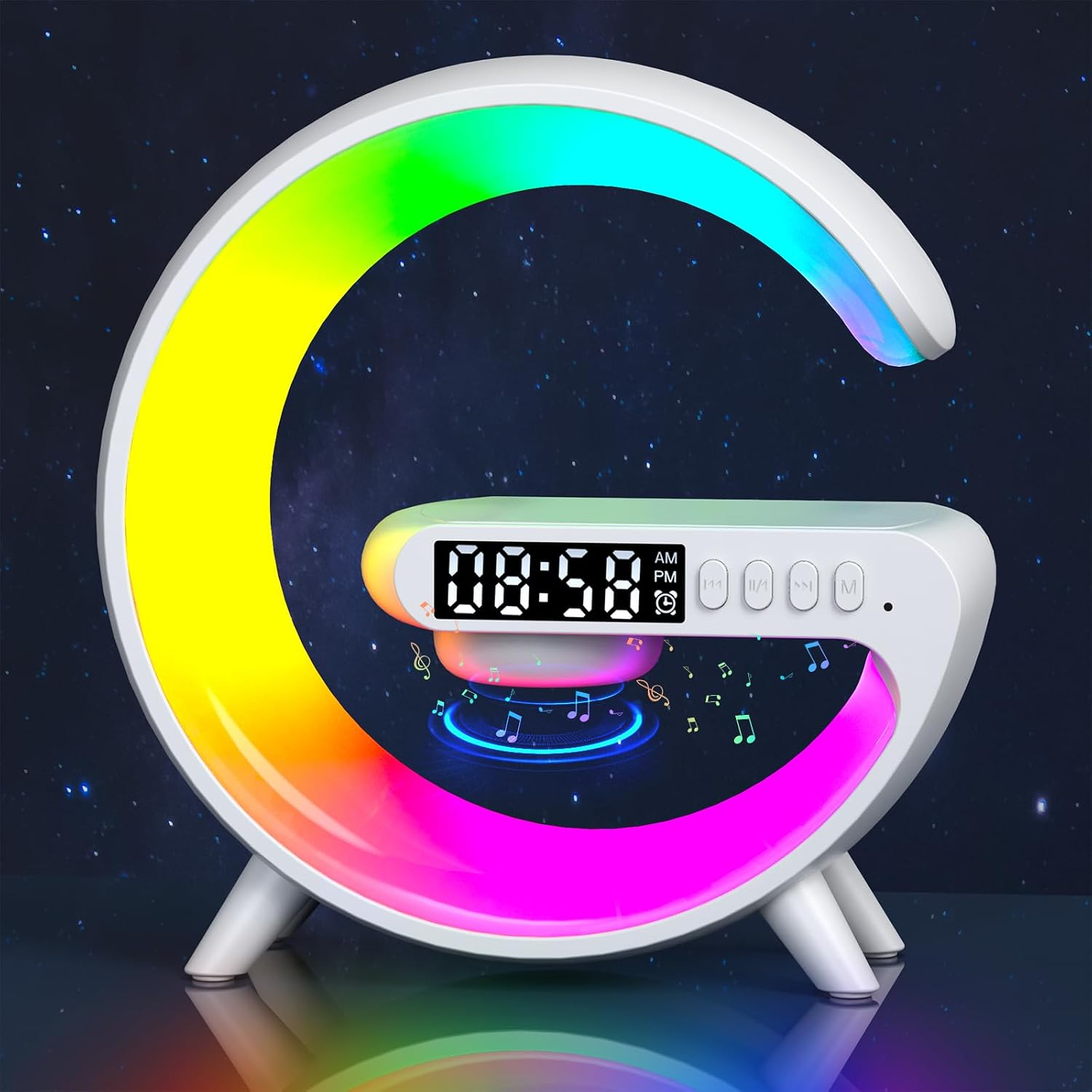 Eine G-förmige Nachttischlampe mit digitaler Uhr, RGB-Farbbeleuchtung und schwebender Ladefläche vor Nachthimmel.