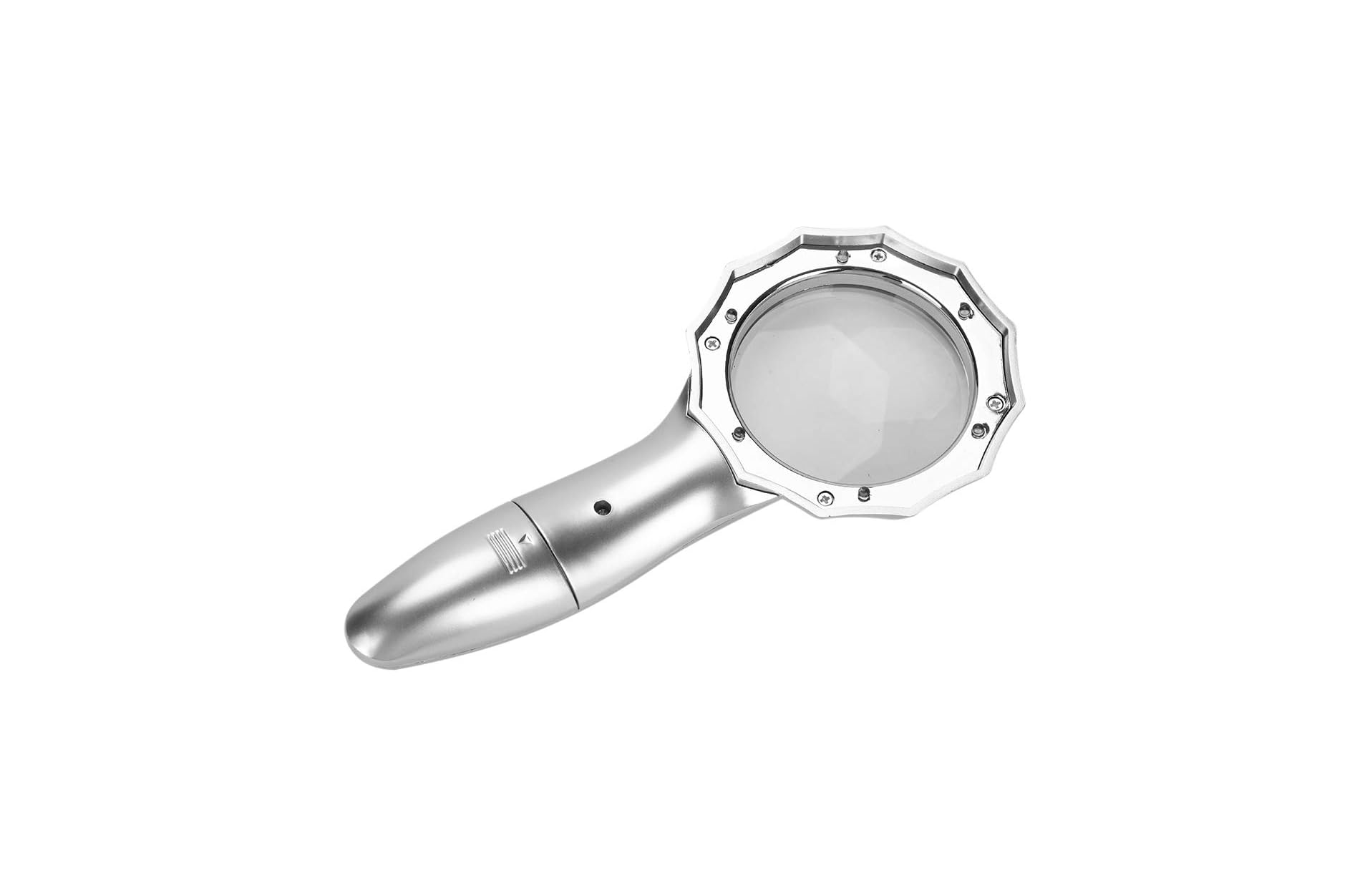 Eine silberne Lupe mit einem runden Glas und einem ergonomischen Griff auf weißem Hintergrund.