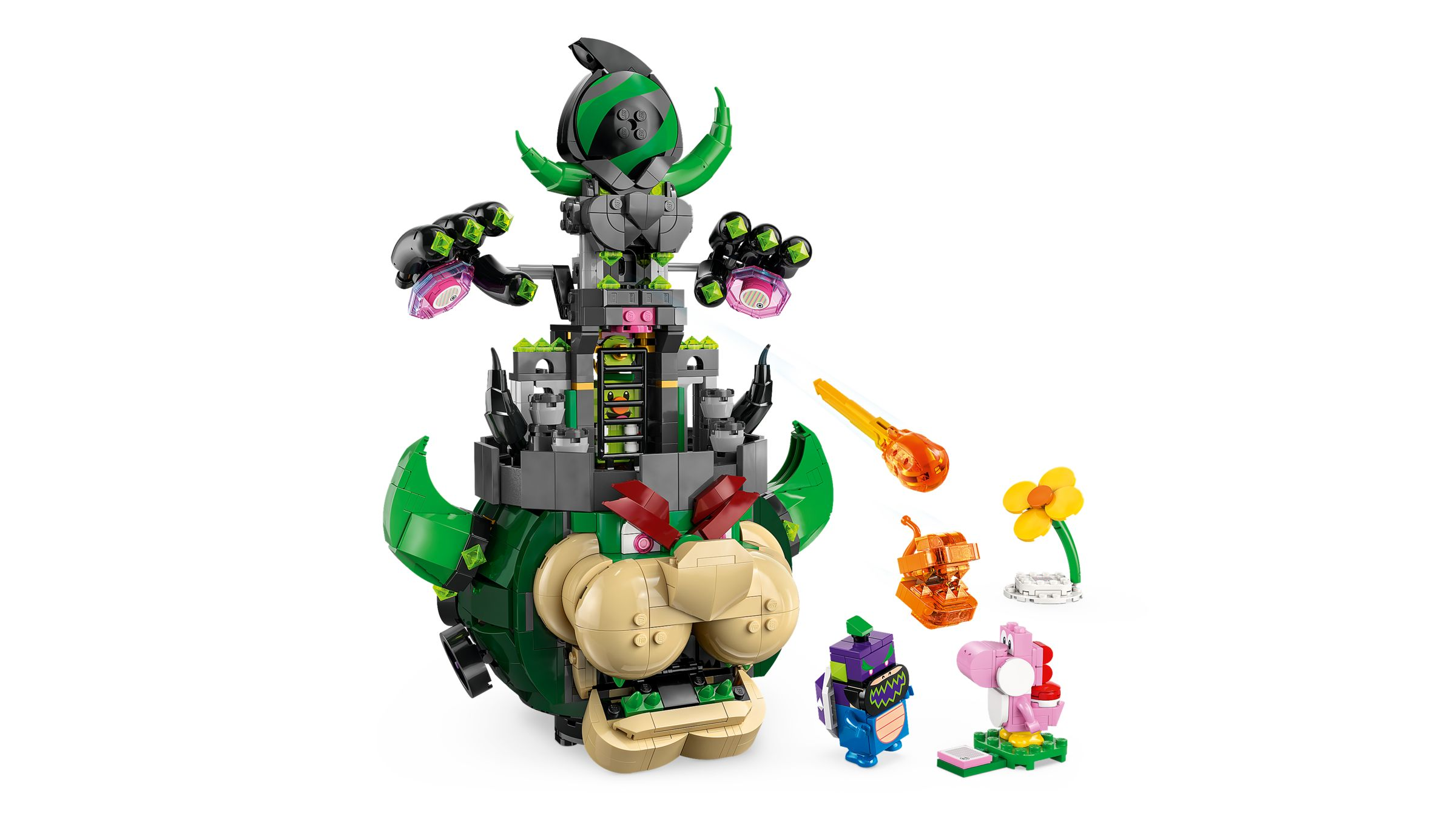 Lego Super Mario Set mit grünem Bowser-Turm, Feuerball, kleineren Figuren und einer gelben Blume auf weißem Grund.