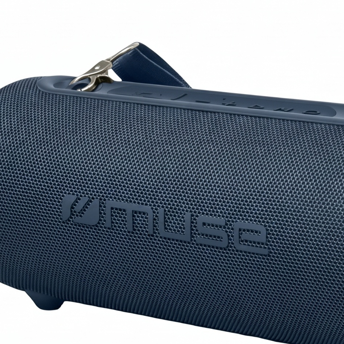 Ein blauer zylindrischer Bluetooth-Lautsprecher der Marke Muse mit Tragegurt auf weißem Hintergrund.