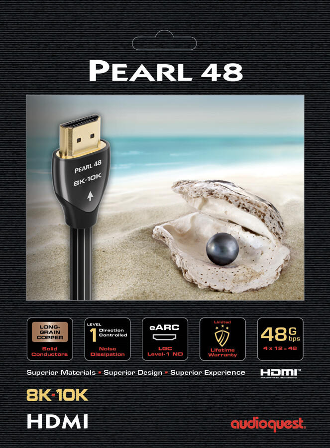Opakowanie kabla HDMI Pearl 48 ze złączem i muszlą ostrygi z perłą na plaży.