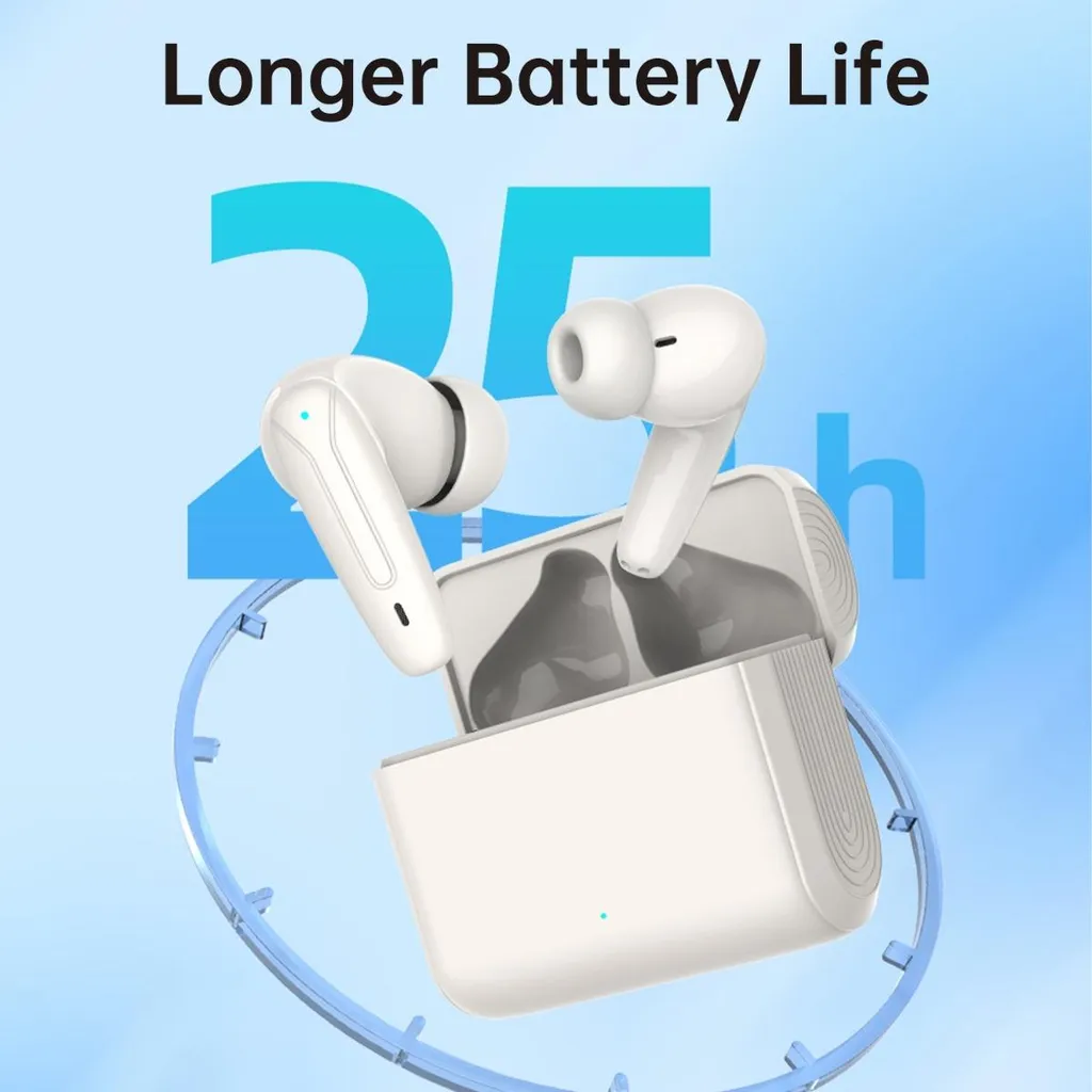Weiße kabellose Ohrhörer im Ladecase vor blauem Hintergrund mit der Aufschrift Longer Battery Life.