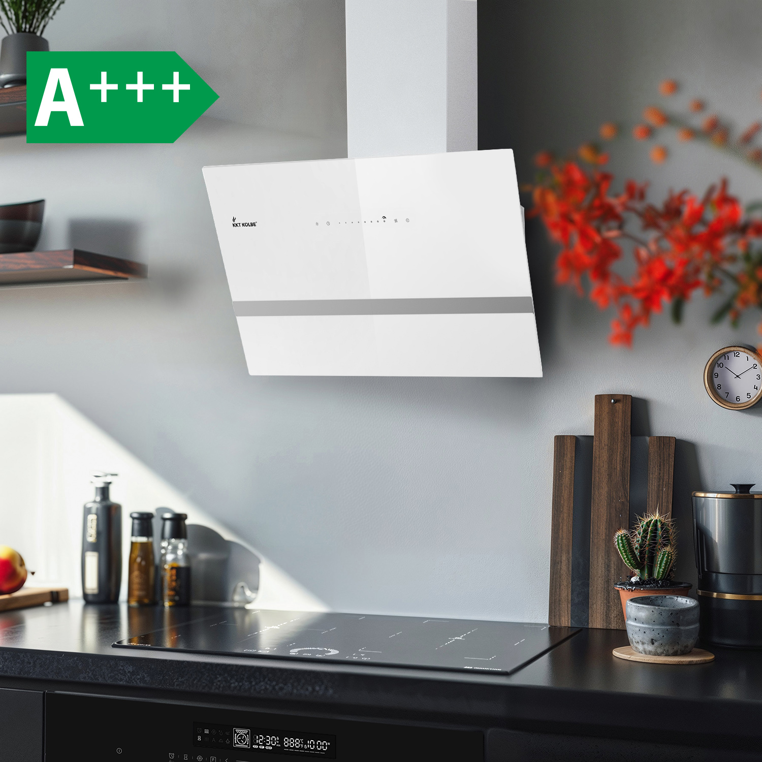 Moderna cappa da cucina bianca sopra un piano cottura in una cucina elegante con efficienza A+++.