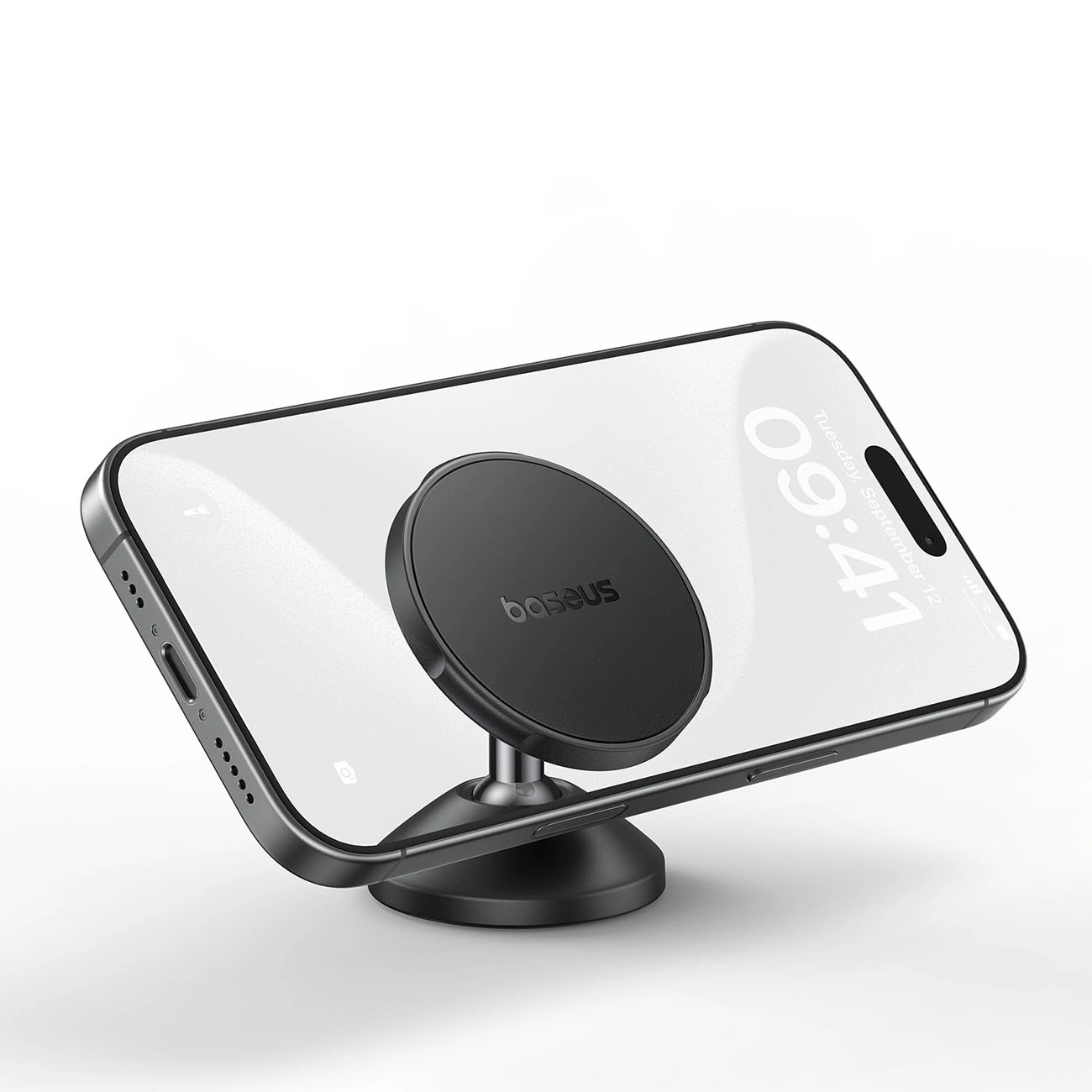 Uno smartphone montato orizzontalmente su un supporto magnetico nero su sfondo bianco.