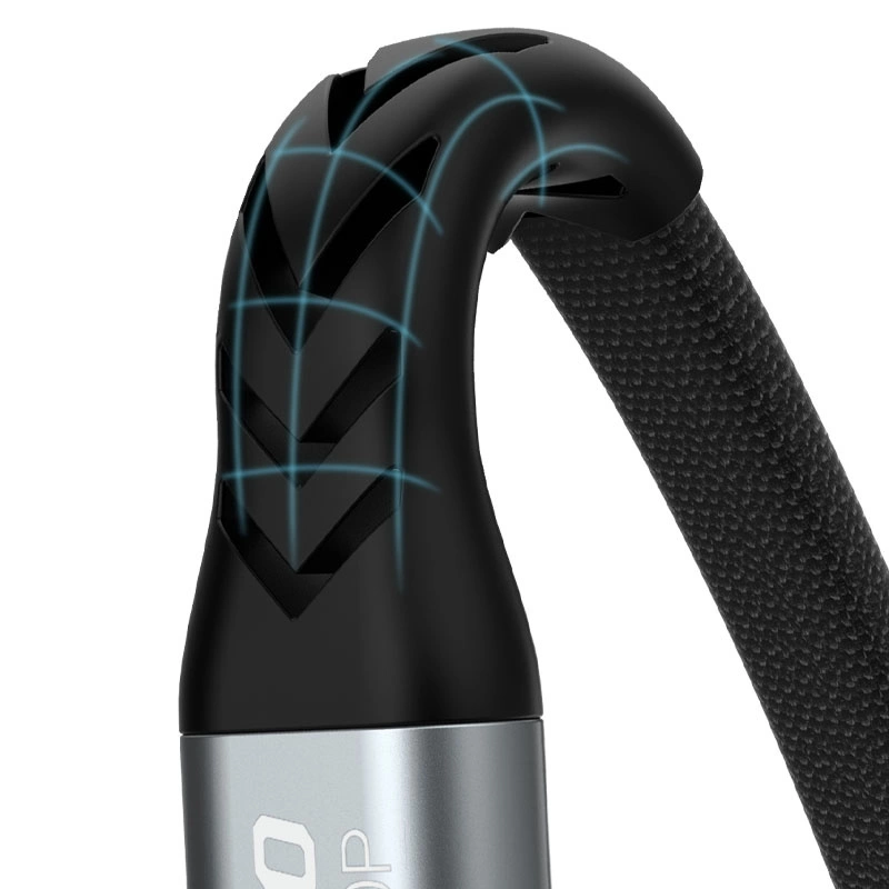 Impugnatura nera ergonomica con linee blu su un bastone argentato.