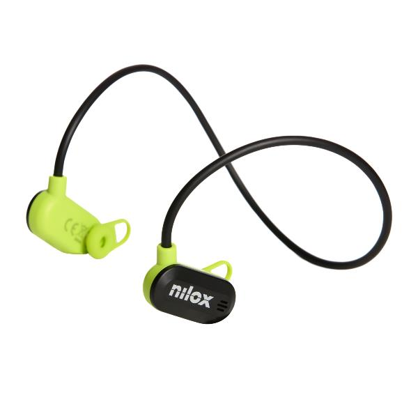 Cuffie sportive in-ear nere e verdi con logo Nilox su sfondo bianco.