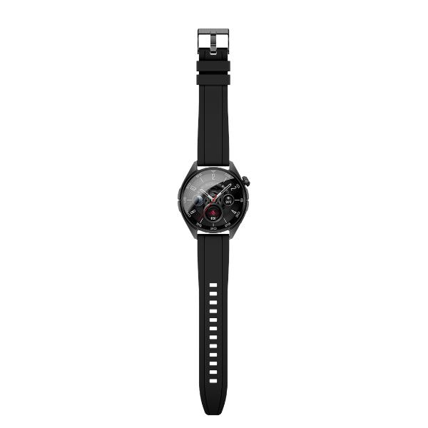 Uno smartwatch nero con quadrante digitale rotondo e cinturino in silicone, mostrato verticalmente su sfondo bianco.