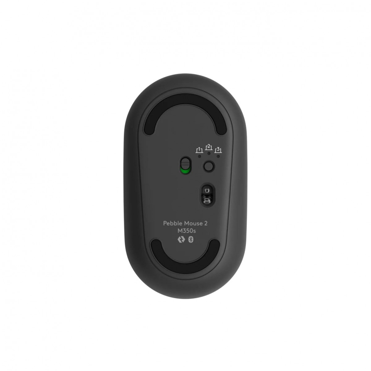 Beyaz arka planda kaydırma pedleri, sensör, güç anahtarı ve eşleştirme düğmesine sahip siyah Pebble Mouse 2 M350s'in alt kısmı.
