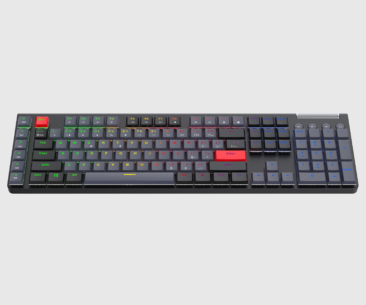 RGB arka aydınlatmalı ve kırmızı vurgulu tuşlara sahip siyah mekanik klavye.