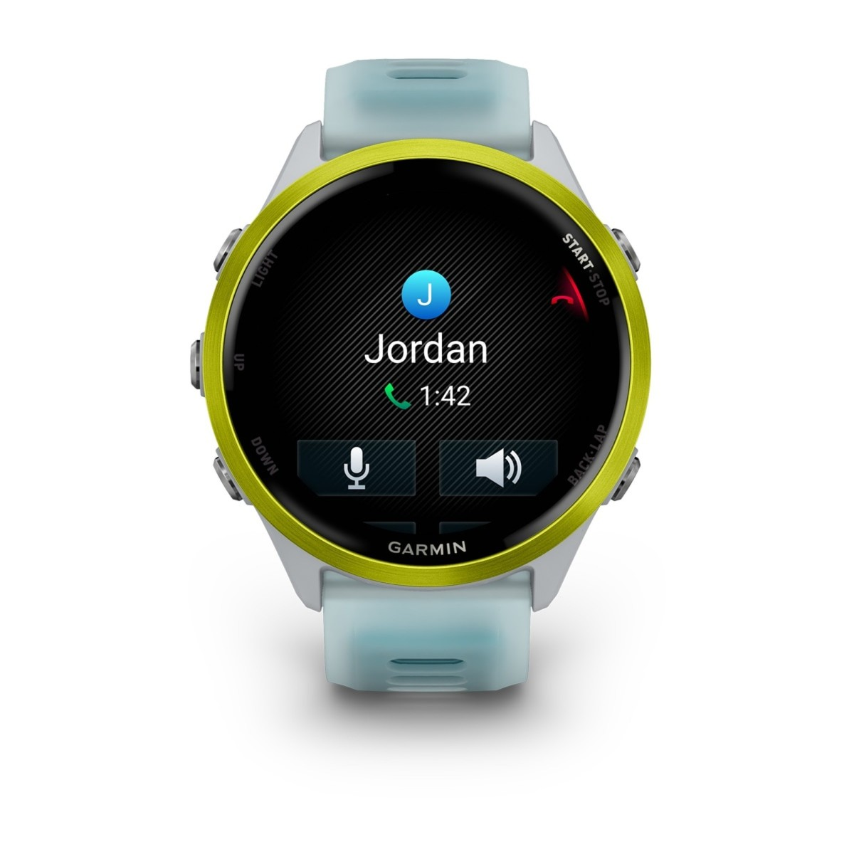 Uno smartwatch Garmin con cinturino azzurro mostra una chiamata da Jordan sullo schermo rotondo.