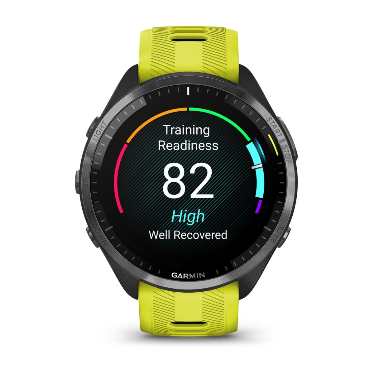 Un orologio sportivo nero con cinturino giallo mostra 'Training Readiness 82 High' sullo schermo.