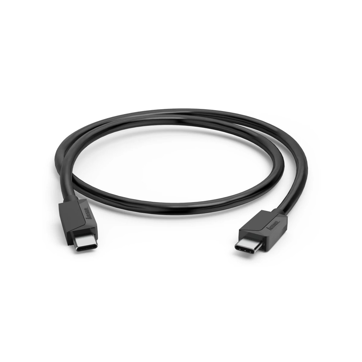 Czarny kabel USB-C do USB-C zwinięty w pętlę na białym tle.