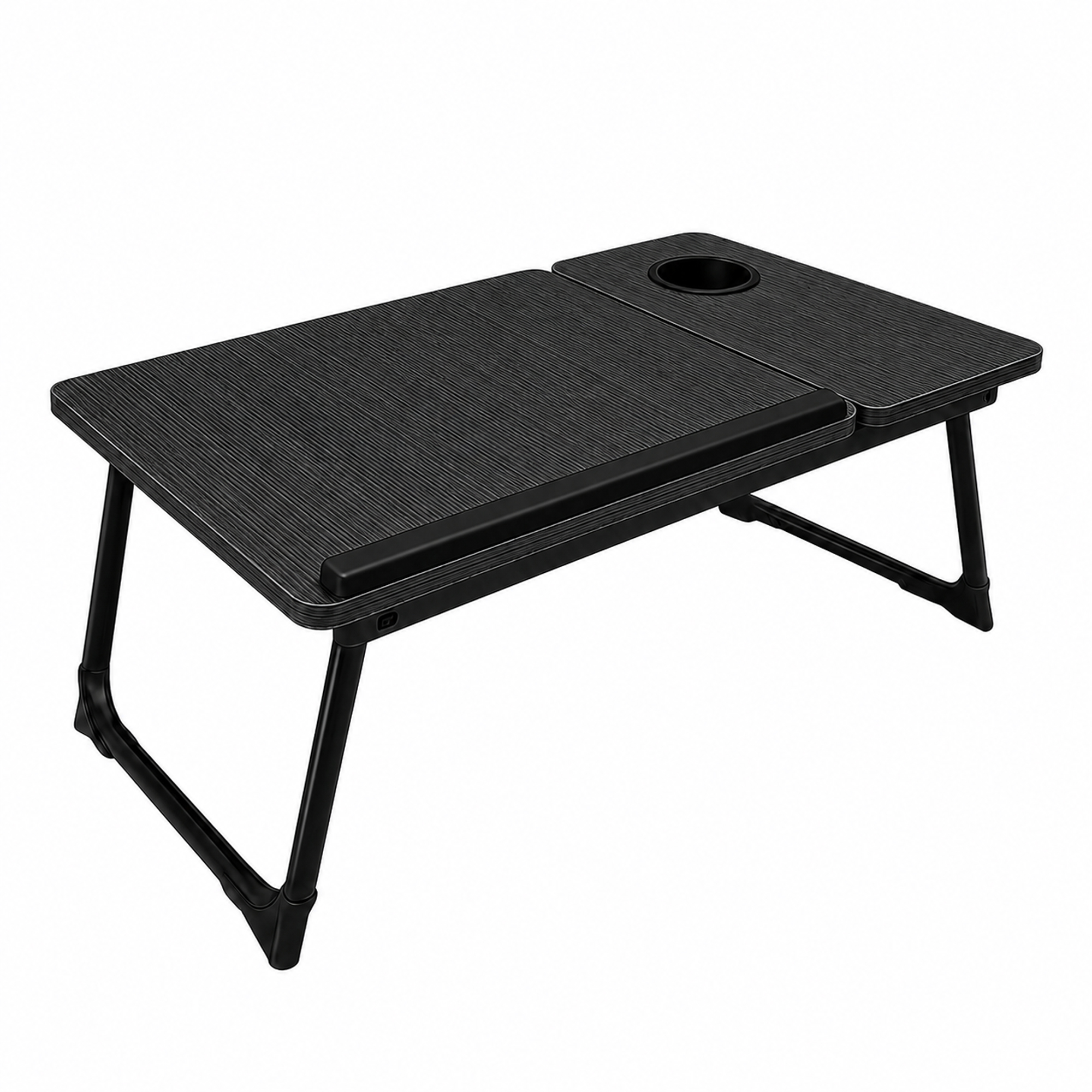 Una bandeja plegable negra para portátil con superficie texturizada y posavasos sobre fondo blanco.