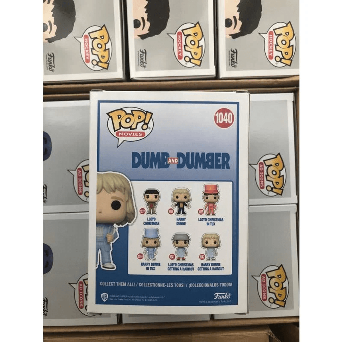 Il retro di una scatola di Funko Pop Movies Scemo & Più Scemo con varie statuette.