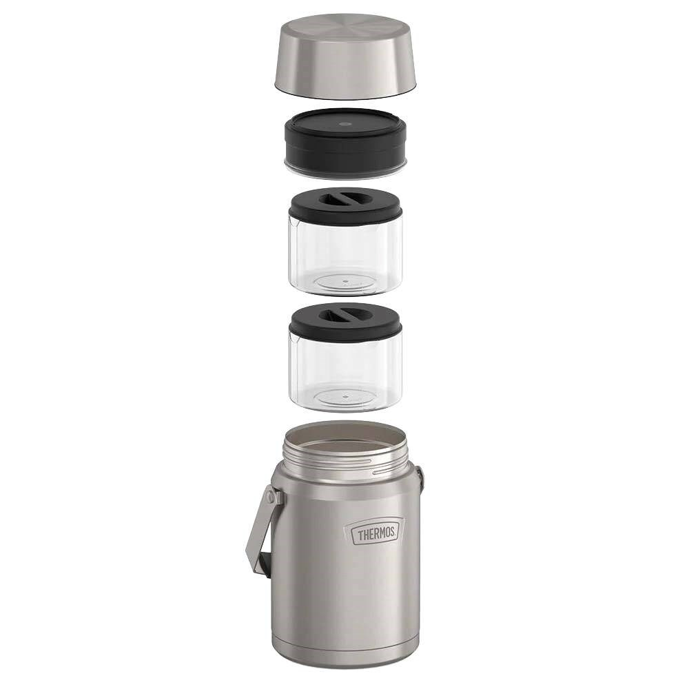 Beyaz arka planda üst üste konulmuş şeffaf kaplar ve paslanmaz çelik Thermos yemek termosunun patlatılmış görünümü.