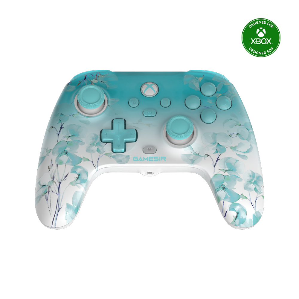 Ein weiß-türkiser Xbox-Controller mit Aquarell-Blumenmustern und Tasten sowie Joysticks.