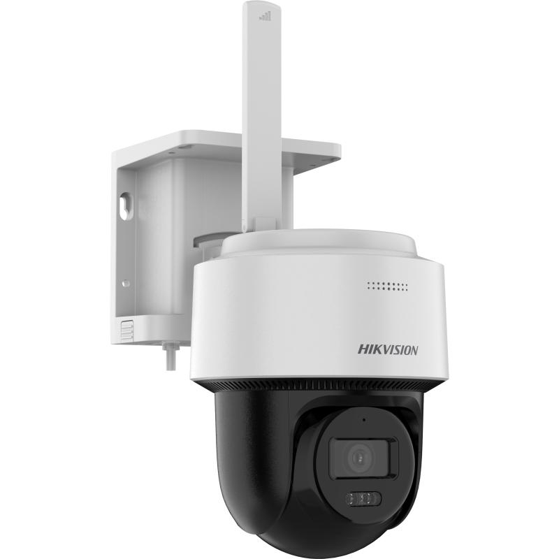 Antenli, beyaz ve siyah renkli Hikvision güvenlik kamerası, düz beyaz arka planda duvar aparatına monte edilmiş.
